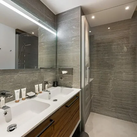 Magnifique 76m² à Courchevel, Proche Pistes, 3 Chambres, Parking - Fr-1-562-53