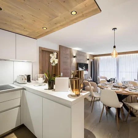 Magnifique 76m² à Courchevel, Proche Pistes, 3 Chambres, Parking - Fr-1-562-53 *